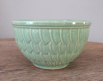 vintage McCoy 6 inch Feather bowl Sea Mist green