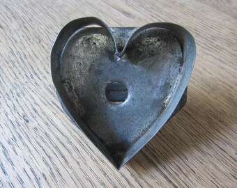 antique tin heart shaped cookie cutter