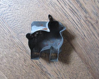 vintage deer cookie cutter