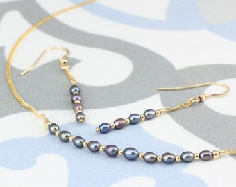 June / Peacock Pearl Birthstone Row necklace and earrings