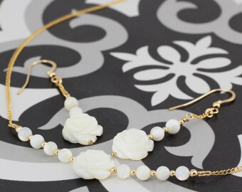 June / Mother Of Pearl Birthstone Row necklace and earrings