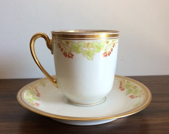 Taza de té vintage, Demitasse Limoges taza de té y platillo, oro y floral, set de té, Hecho en Francia, Taza de té pequeña