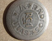 RCA Victor DISCOS Radios Dog in radio horn coin or token