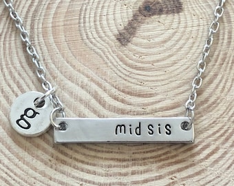 Middle Sister Necklace, Sister Necklace, Personalized gift for Sisters, Mid Sis gift, Initial Necklaces, Gift for her, Wedding gift