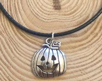 Pumpkin Necklace, Vegan, Faux Leather Necklace, Black Rope Necklace, Halloween Jewellery, Pumpkin Choker, Gifts for Him/Him, October gift