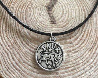 Taurus Faux Leather Choker Necklace, Horoscope Choker, Zodiac Necklace, Birth Sign, Star Sign Necklace, Silver Cancer Choker, Gift to Her