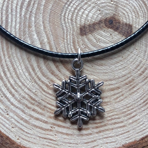 Snowflake Necklace Frozen Faux Leather Choker Snowflake Winter