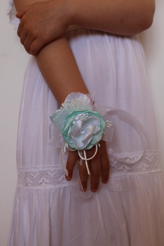 toddler wrist corsage