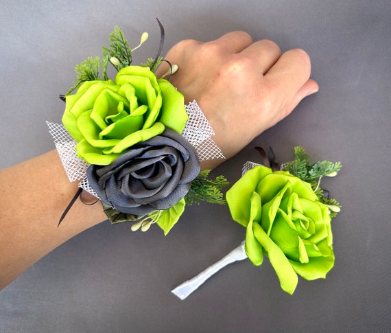 2pcs Bride Wrist Corsage Bracelet Purple Flower Wedding Wristband Prom  Ceremony Wrist Flower For Bride&bridesmaid | Fruugo BH