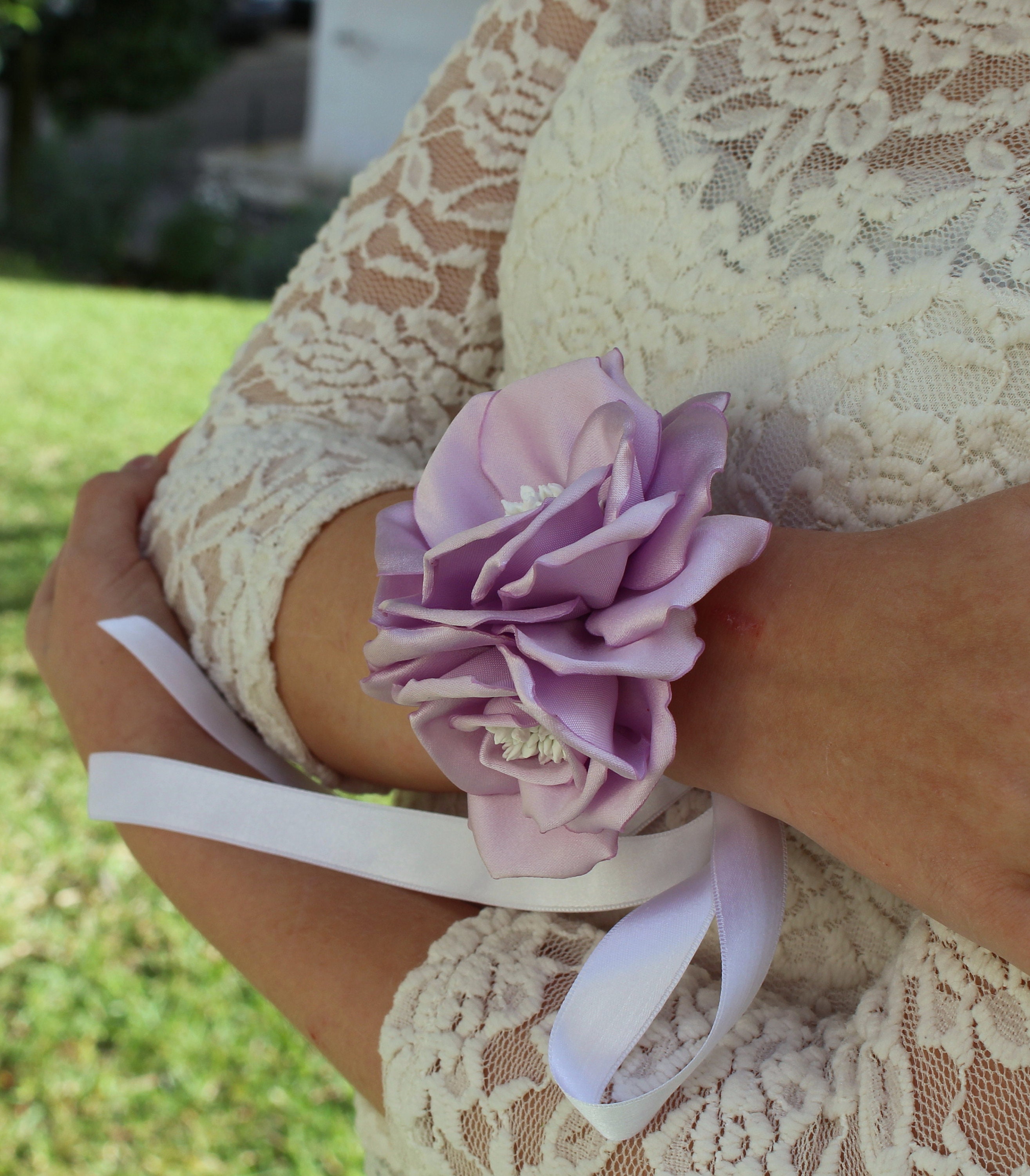 Lila lavanda flor blanca flor muñeca Corsage boda Prom ...