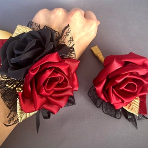 Rot schwarz gold Blumen Handgelenk Corsage Boutonniere Hochzeit Abschlussball Corsage Brautjungfer Corsage Bräutigam Boutonnière Heimkehr Blumenalternativen