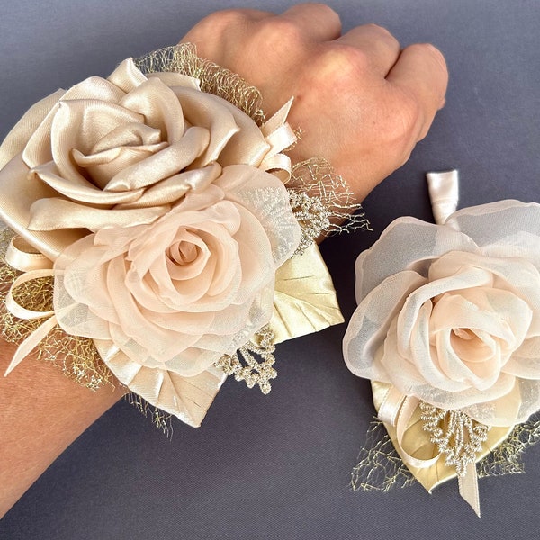 Champagner und Gold Corsage oder Boutonniere Set Abschlussball Corsage Boutonniere Brautjungfer Corsage Bräutigam Boutonniere Champagner Gold Hochzeitsandenken