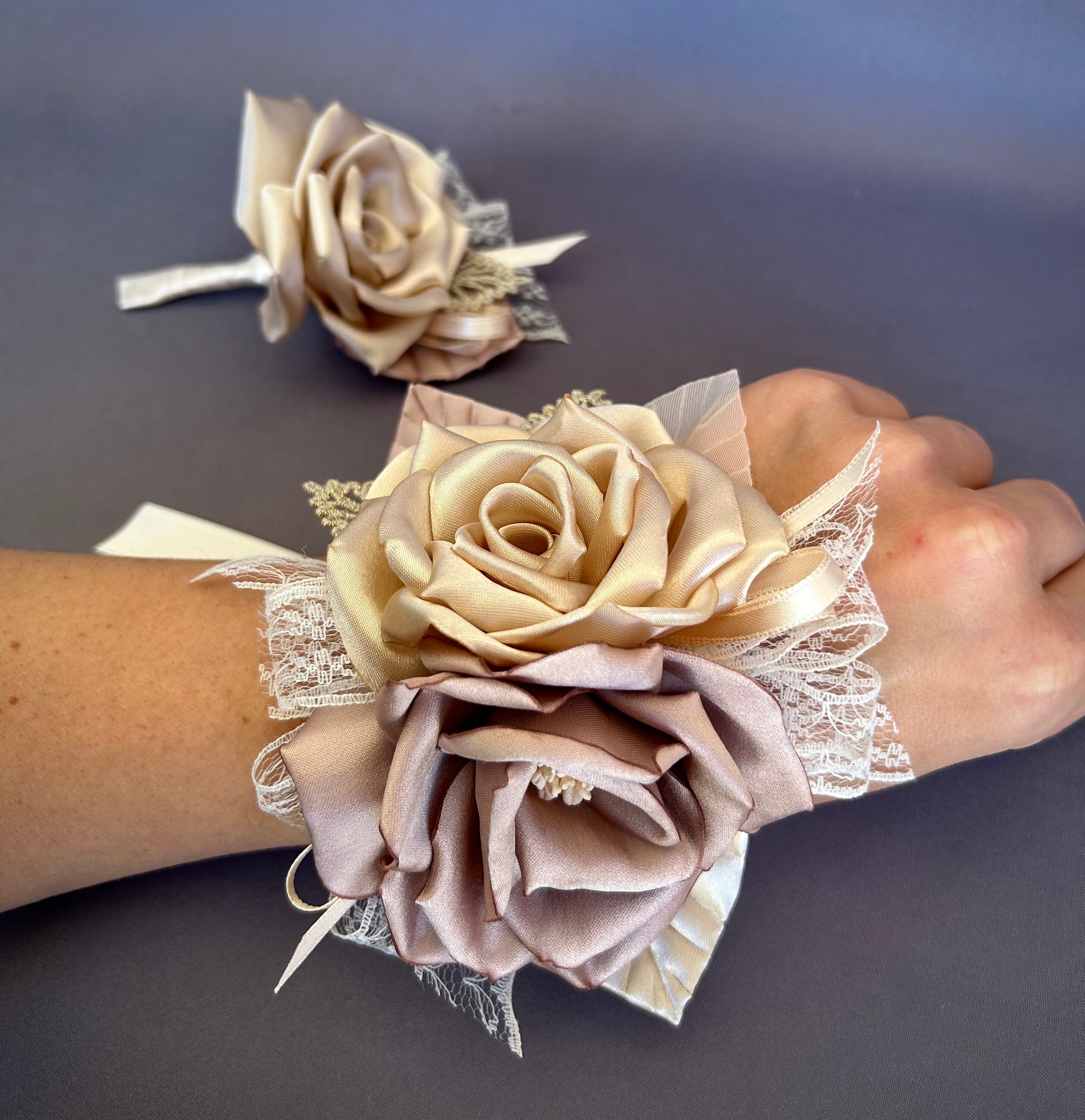 corsage for beige dress Luxe Amber Simple Corsage main image 0