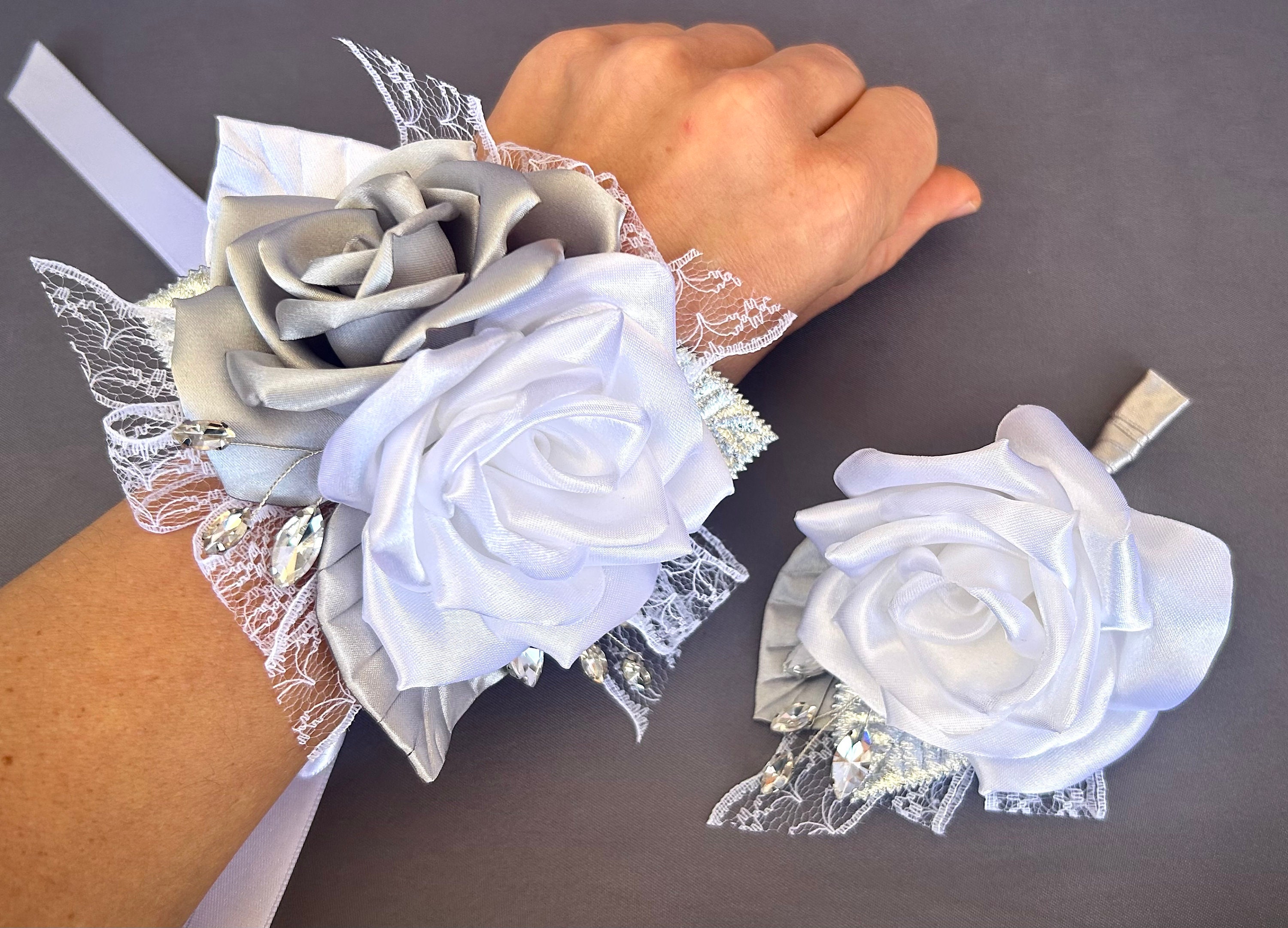 White silver Flower Wrist Corsage boutonniere Set Wedding Prom Corsage Bridesmaid Wrist Corsage Groom boutonniere Homecoming Bridal shower