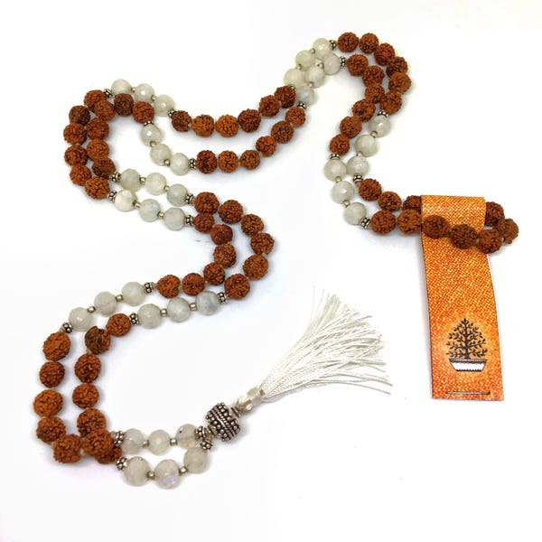 Rudra Chandra Mala, 108 Rudraksha en maanstenen