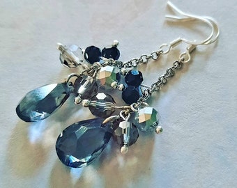 Cluster-Ohrringe aus Silber und Kristall