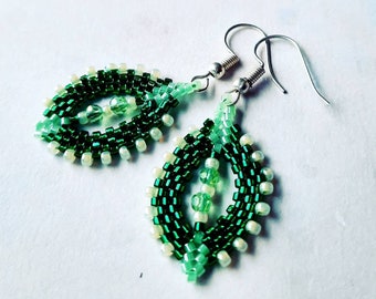 Miyuki earrings metallic green