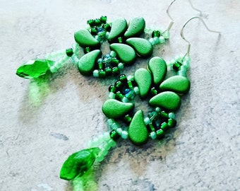 Zoli earrings moss green