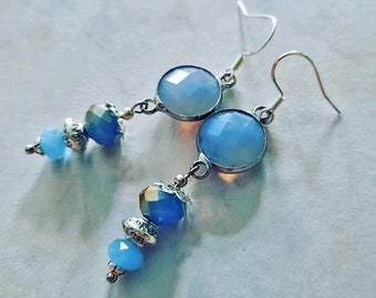 Boucles d'oreilles longues avec connecteur en cristal