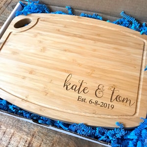 Custom Cutting Board, Personalized Cutting Board, Engraved Cutting Board, Christmas Gift, Wedding Gift, Walnut, Maple 9x12 Bamboo