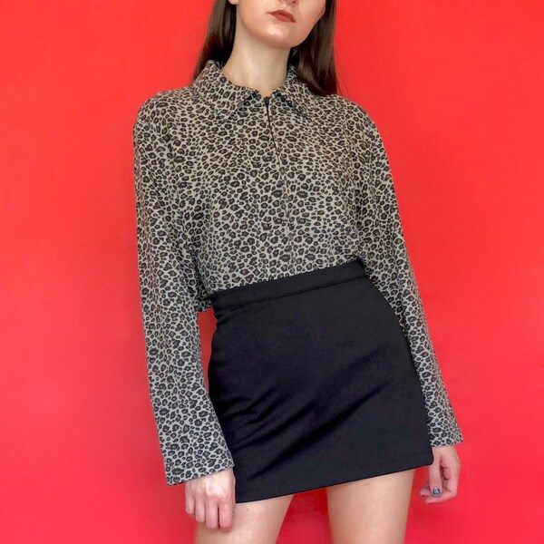 Vintage 90s Brown and Black Cheetah Leopard Print Collared Zipper Blouse