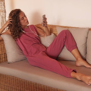 AMSTERDAM - Mauve Pink Yoga Jumpsuit: Sleeveless Cotton Stretch Onesie