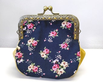 Blue vintage coin purse little retro pink flower by Loli. Antique brass metal frame. Rockabilly. Retro money case. Tiny handbag. Women gift.