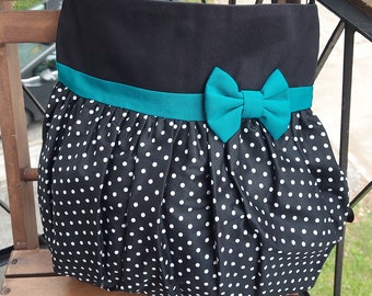 Black and white polka dots tote bag with dark turquoise bow by Loli. Bag with adjustable strap. Rockabilly diaper bag. Pin-up shopping bag.