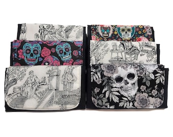 Reusable foldable black waterproof skull / skeletons bag. Zero waste. Bag for shopping, groceries. Washable. Rockabilly bag.