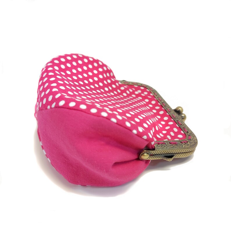 Pink and white polka dots vintage coin purse by Loli. Antique brass metal frame. Rockabilly. Rétro. Tiny handbag. Girl gift. Prom clutch image 5