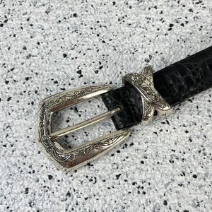 Vtg Brighton Croc Embossed Leather Belt Womens M Black Silver Tone Concho 46923 image 3