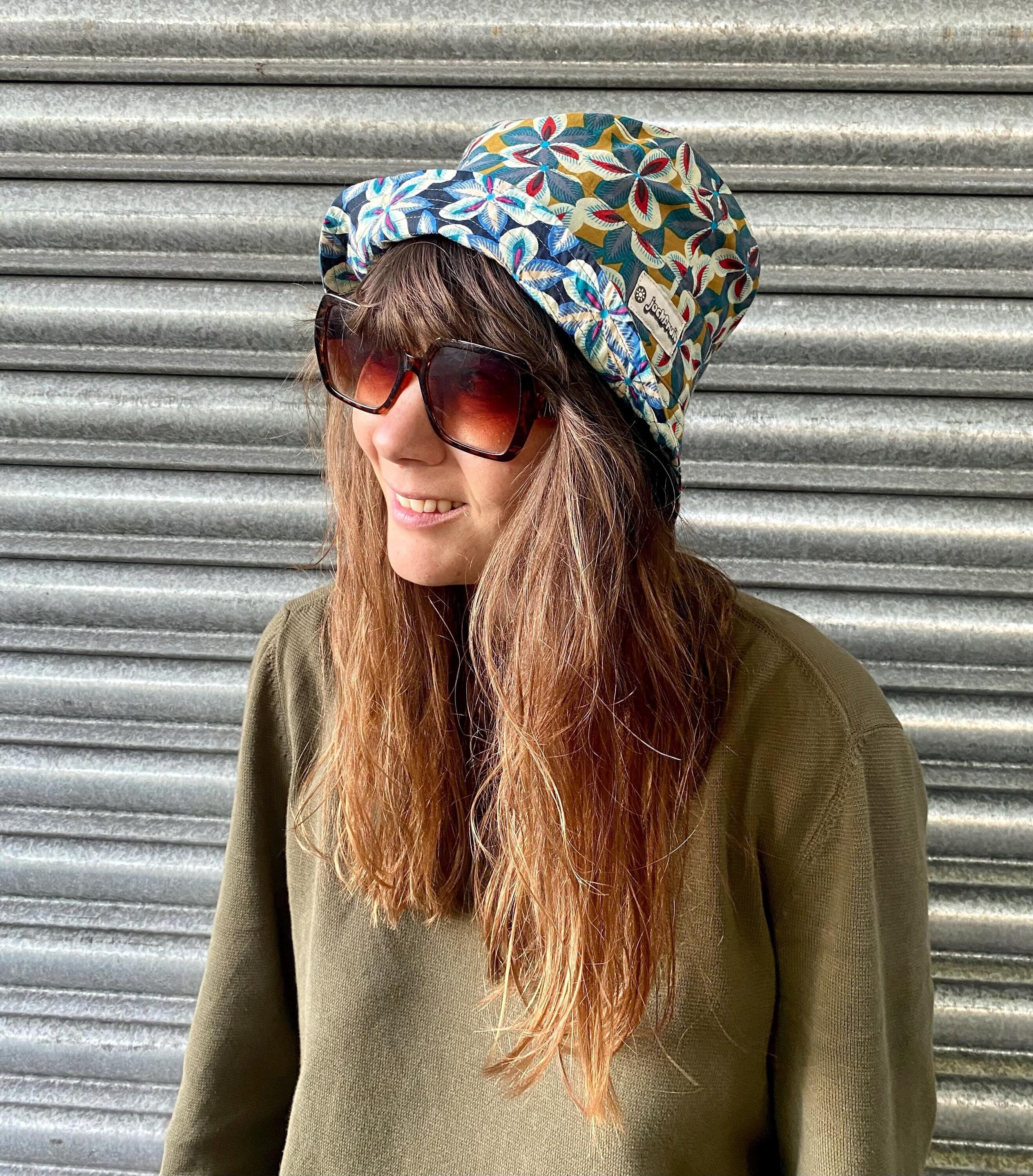 JACKFRUIT Hula Hat - Bucket Hat - Flower Power - Reversible 80s