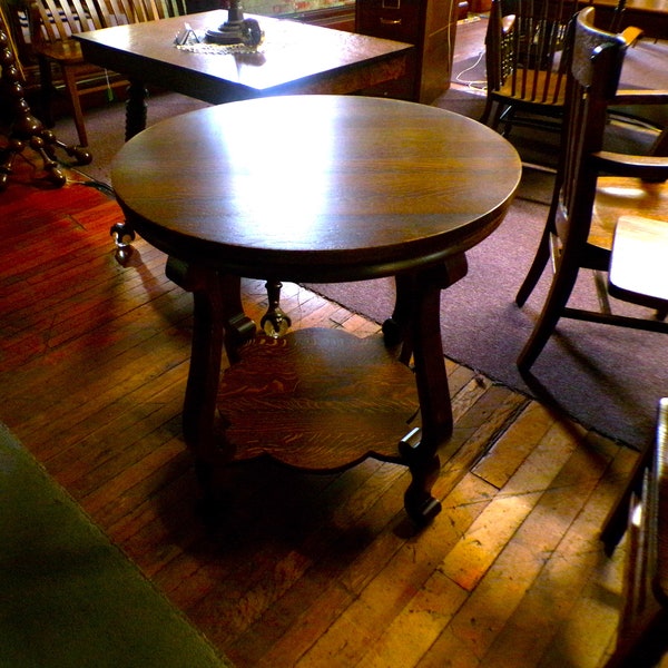 Antique Oak Round Table empire 28" . shipping calculator incorrect buyer to contract and pay freight co. to pick up