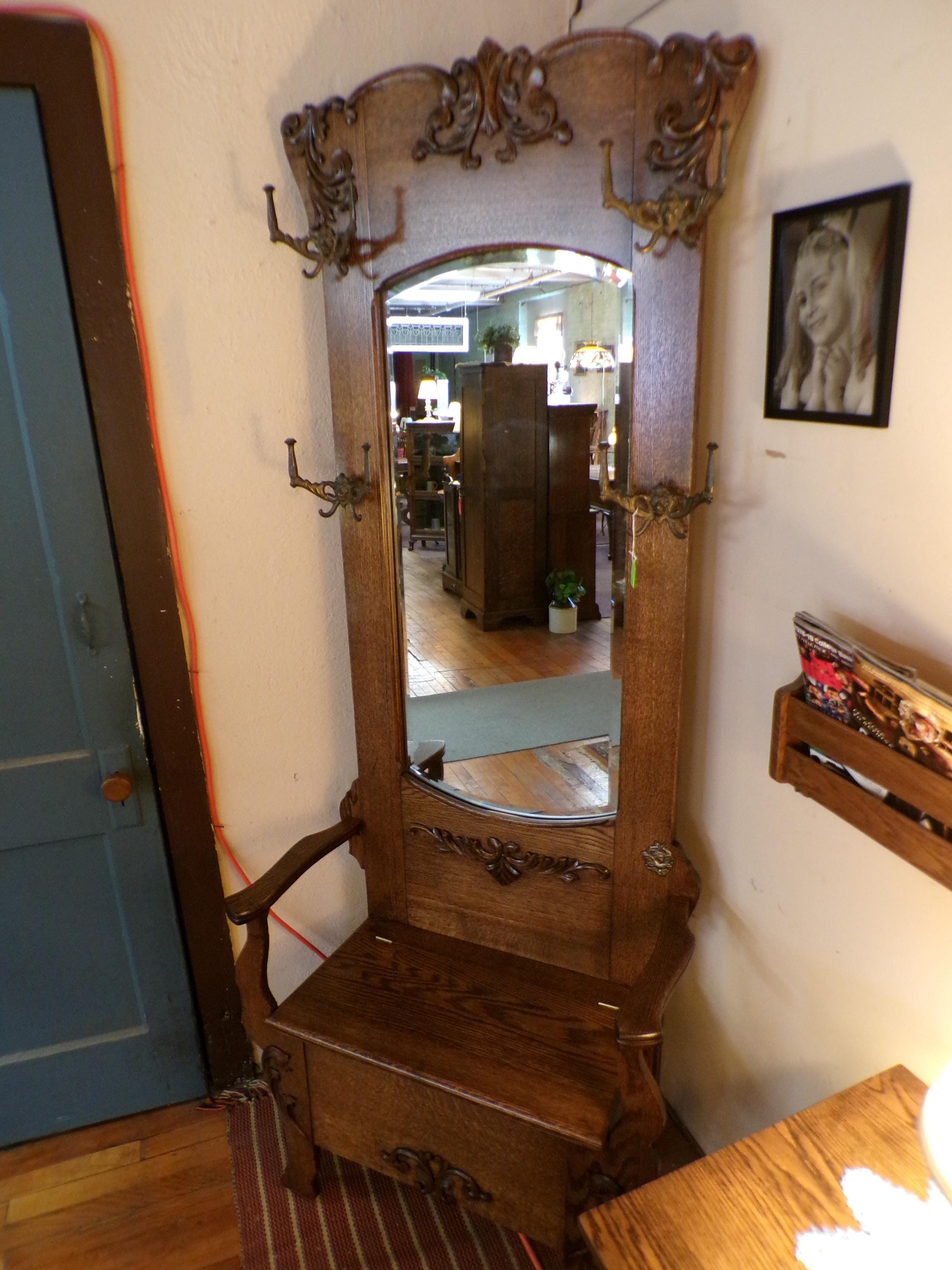 Entryway Old Fashioned Hall Tree Modern Style In Multiple