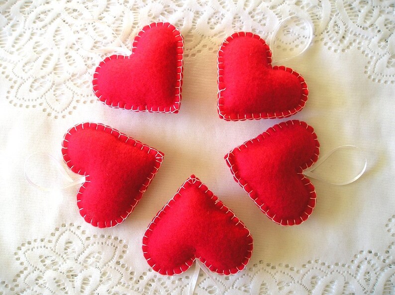 Felt Ornament Hearts Flowers Ornament Valentines day Gift Home Decor Mother Day Gift Handmade Embroidery Red White image 3