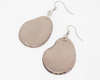 WARKU / Pendientes de tagua, hechos a mano y veganos