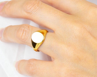 18ct Solid Gold Oval Signet Ring Made to Order – UK Hallmarked Handcrafted Fine Gold Jewellery Personalised Optional 18K