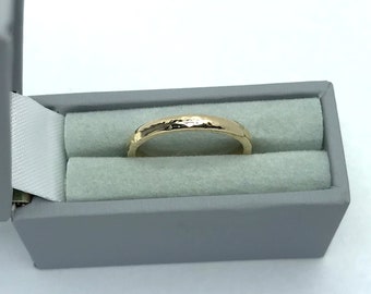 Solid Gold Ladies Wedding Band With Textured Finish