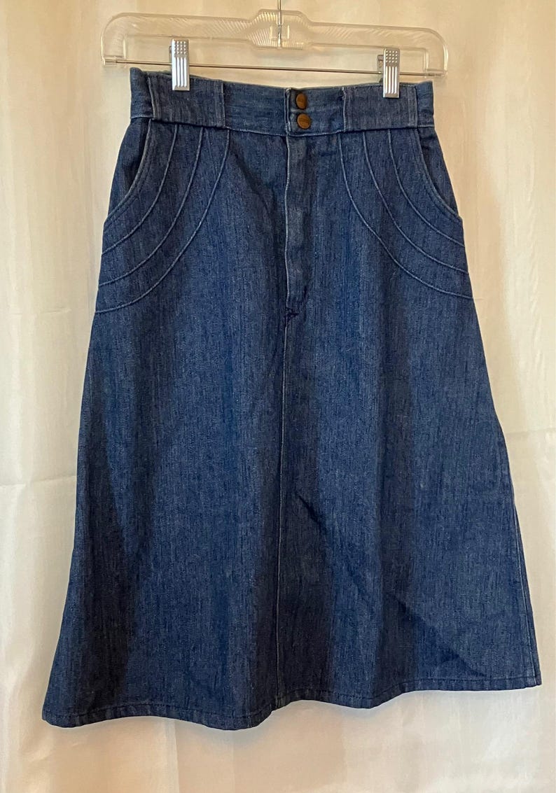 Jupe En Jean Denim Vintage BUYER TOO Taille 13 Junior - Motif Floral, Longueur Au-dessus Du Genou (19 Pouces), Taille Haute, Rare