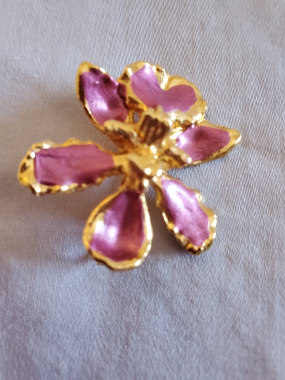 Vintage 22K Gold Filled Pink Enamel Iris Pendant/B