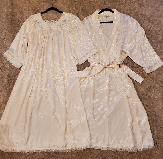 Vintage Dior Le Connaisseur Nightgown & Robe Set … - image 4