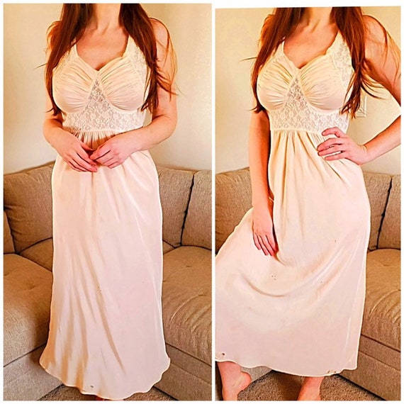 1930s Silk Pale Peach/Pink Nightgown/Gown/Slip/Hos