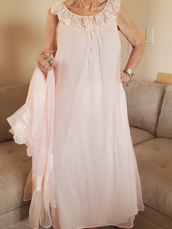 Vintage Pink Shadowline Chiffon Nightgown And Robe