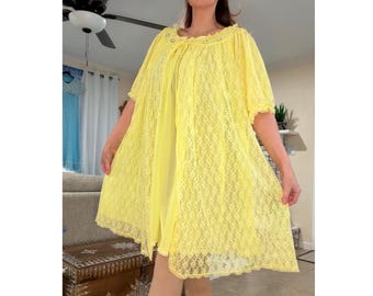 Vintage Yellow Chiffon Lace Robe with Matching Nightgown • Tosca • XL or 1XL