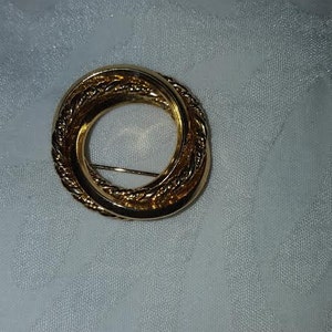 VINTAGE GERMANY signierte Seil Gold Kreis Brosche Pin