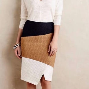 Anthropologie HD In Paris Textured Knit Pencil Skirt, Stretchy Figure Hugging Asymmetrical, Color Block, Brown, Black, and White, 6, Small bild 1