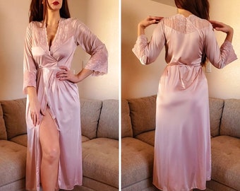 Vintage Vanity Fair Robe Peignoir Sheer Lace Bodice Blush Pink Nylon Long Old Hollywood Bell Sleeves Flair, Small