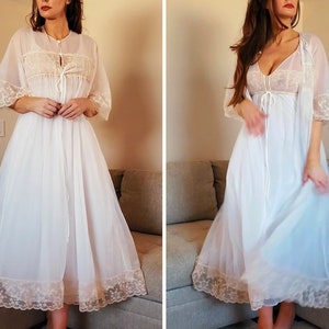 Vintage 1950s Fluffy Ivory Chiffon Nightgown & Robe Set by Intime of California, Semi Sheer, Peignoir and Negligee, Medium 36, Made in USA