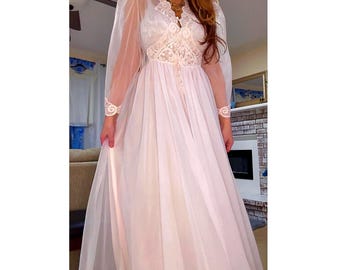 Vintage Olga Peignoir Set, Nightgown 91060 & Rare Chiffon Robe 97209, Light Pink Lace Nylon, Tags still attached, Large, made in USA