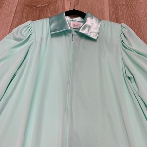 Vintage 1950s Lucie Ann Robe Dressing/Hostess Gown/Robe, Aqua Green, Satin Trim, Zip Front, Medium, Made in USA image 4